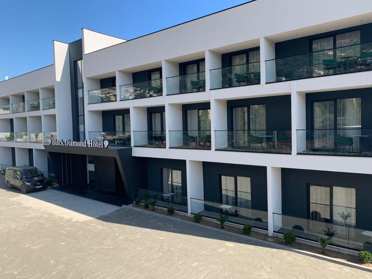 Black Diamond Hotel Dhërmi Extérieur photo