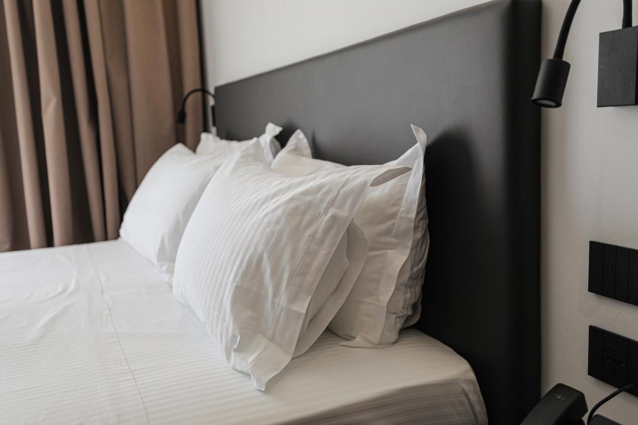 Black Diamond Hotel Dhërmi Extérieur photo