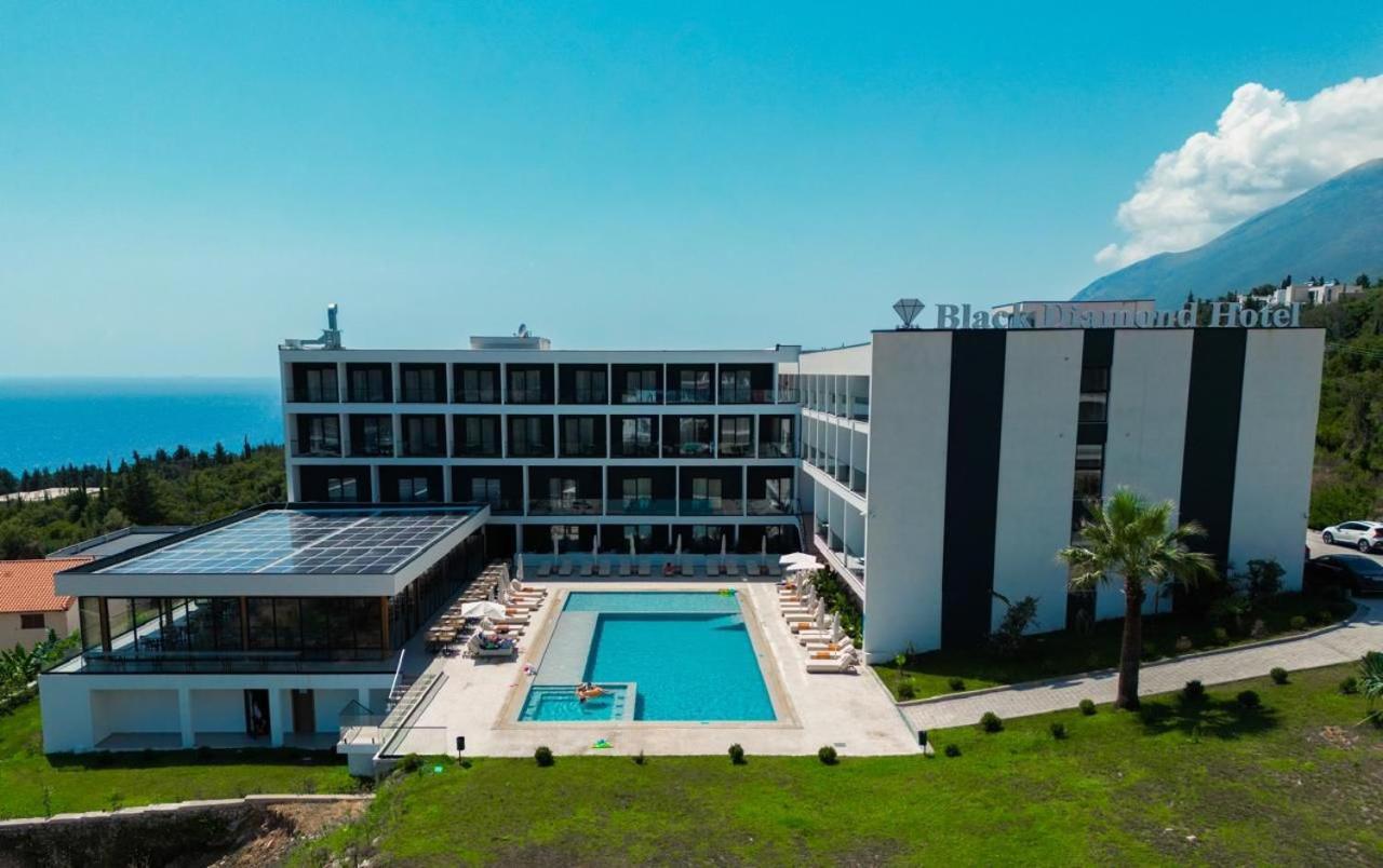 Black Diamond Hotel Dhërmi Extérieur photo